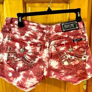 Miss Me red tie dye size 28 denim shorts